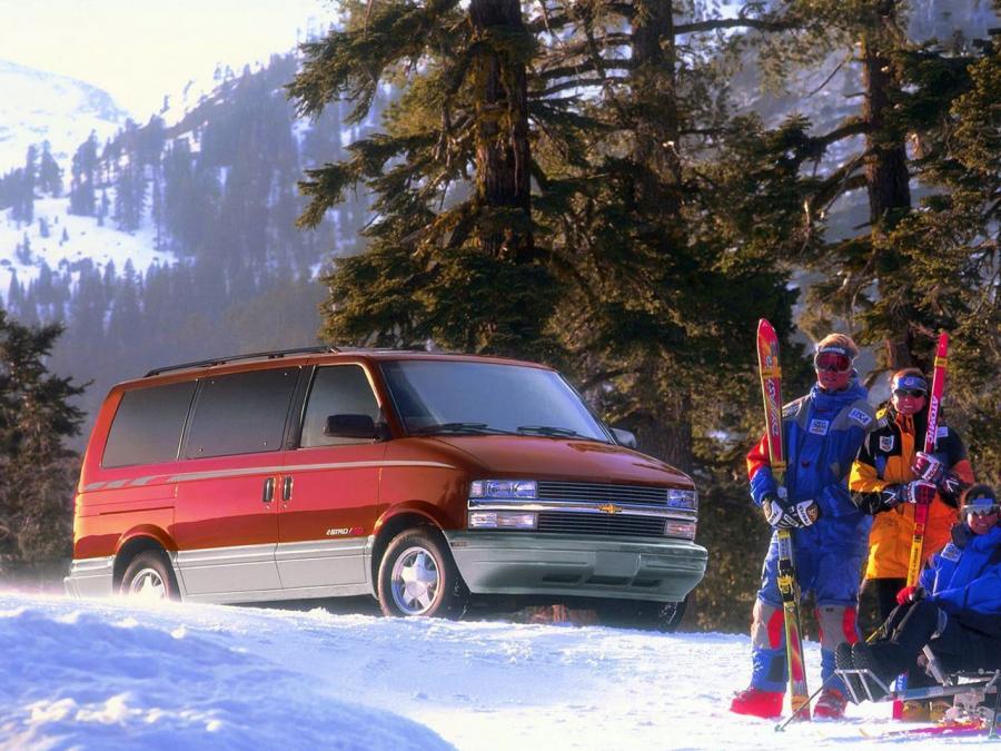  Chevrolet Astro 1995 года  (фото 4 из 16)